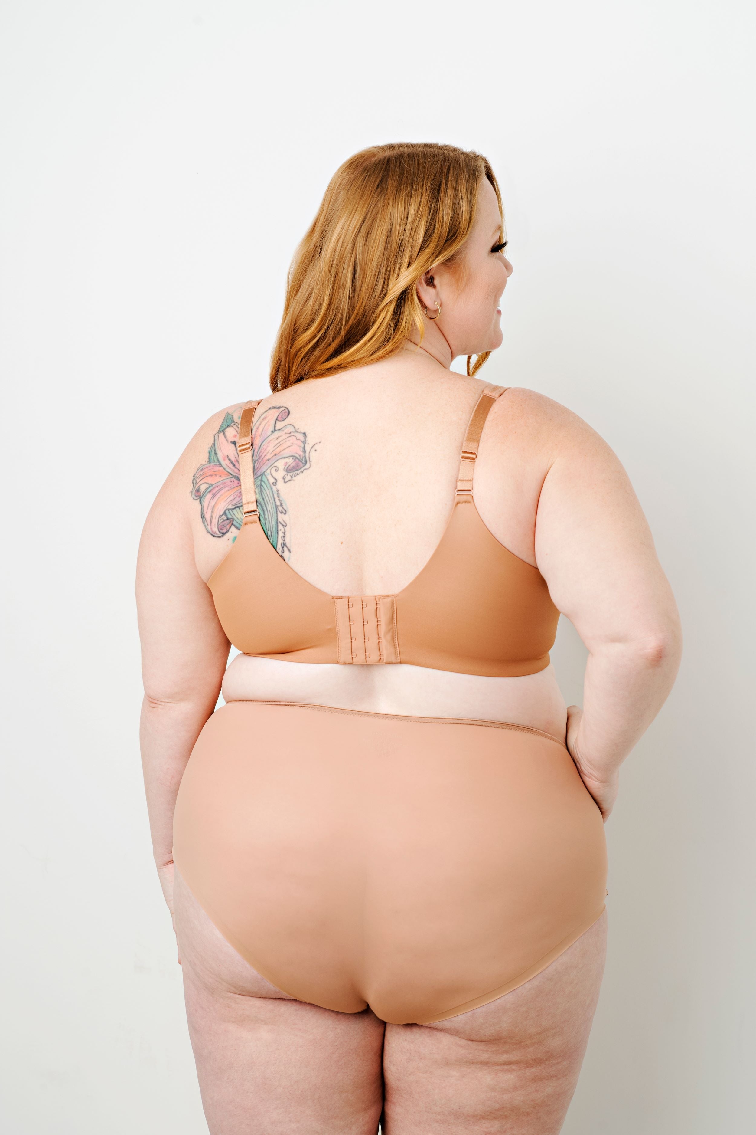Abbie Luxe Back & Side Smoothing T-Shirt Bra in Mocha Mousse