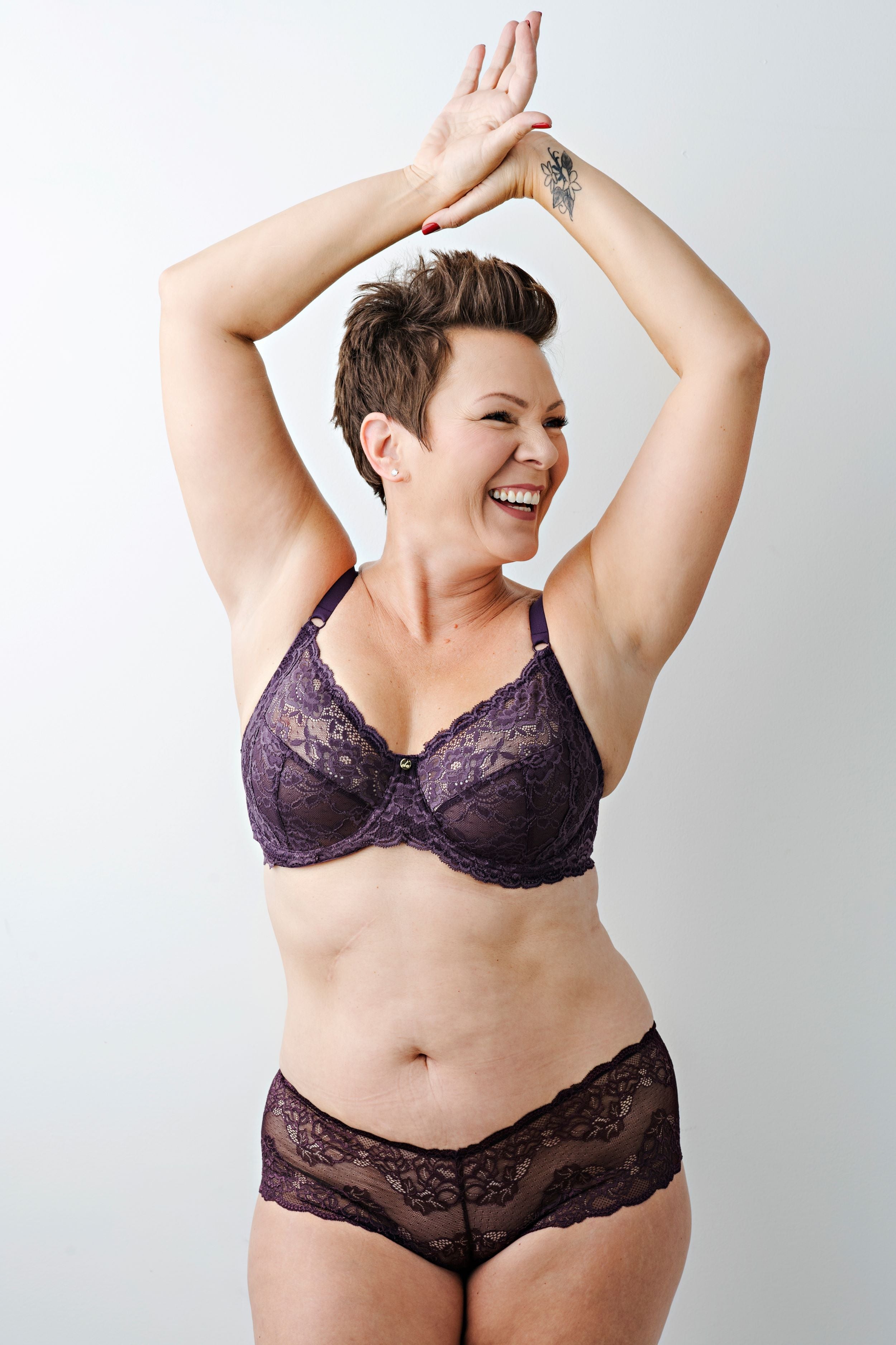 Vivienne Full Stretch Lace Cup Bra