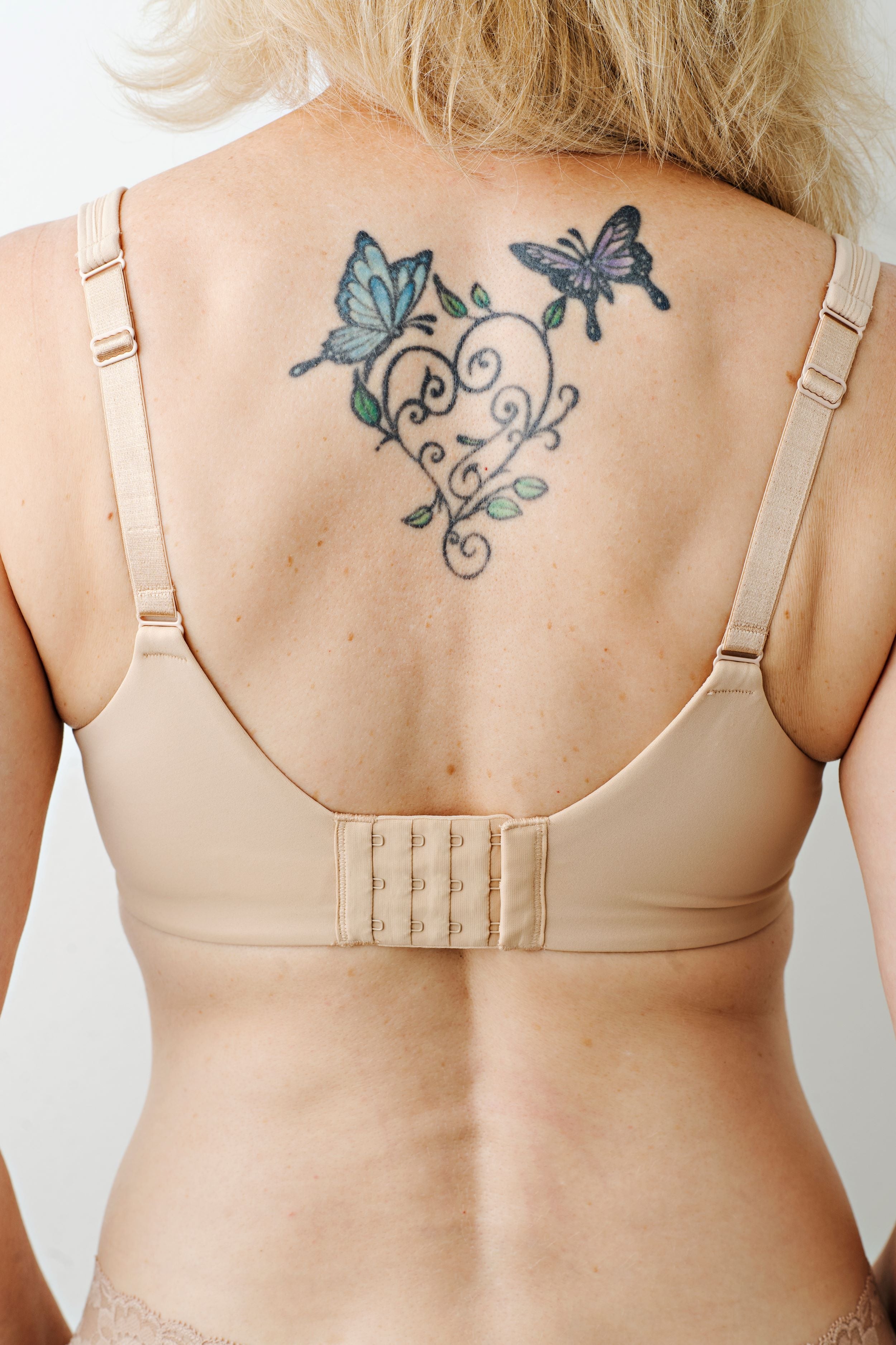 Abbie Luxe Back & Side Smoothing T-Shirt Bra in Navy Peony